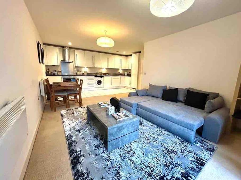 O2 Excel City Airport Apartment 런던 외부 사진